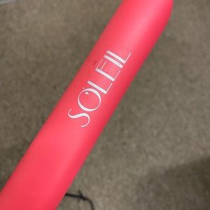 Used Hot Pink Soleil Flat Iron